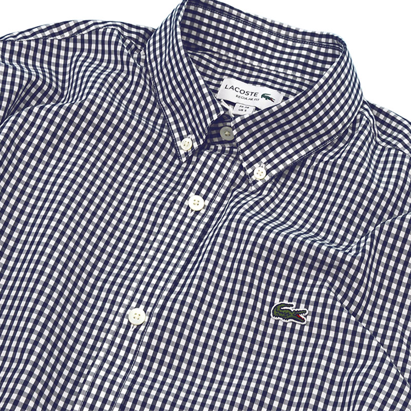 ���R�X�e �V���c �l�C�r�[�}���` �݌��̃A�b�v�i������LACOSTE REGULAR FIT�u�����h�^�O�ƃ��j�̃����|�C���g�A�b�v���P�j